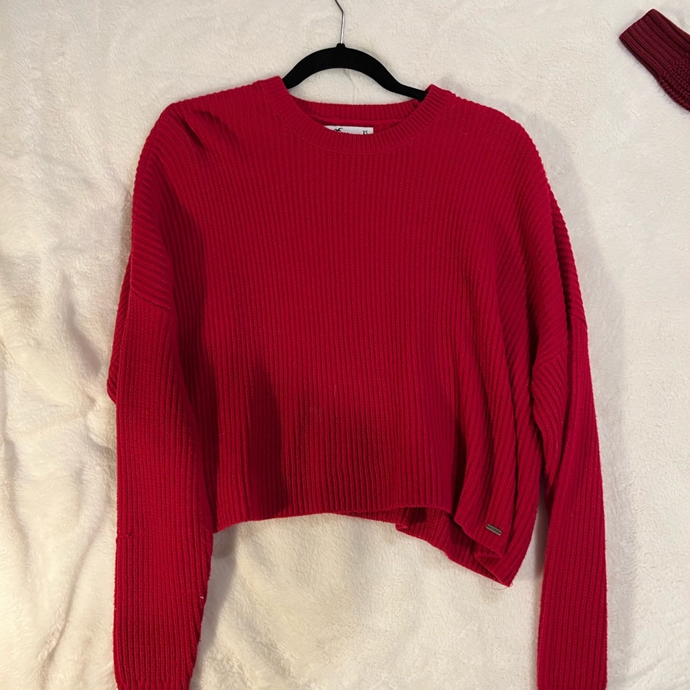 Red hollister sweater